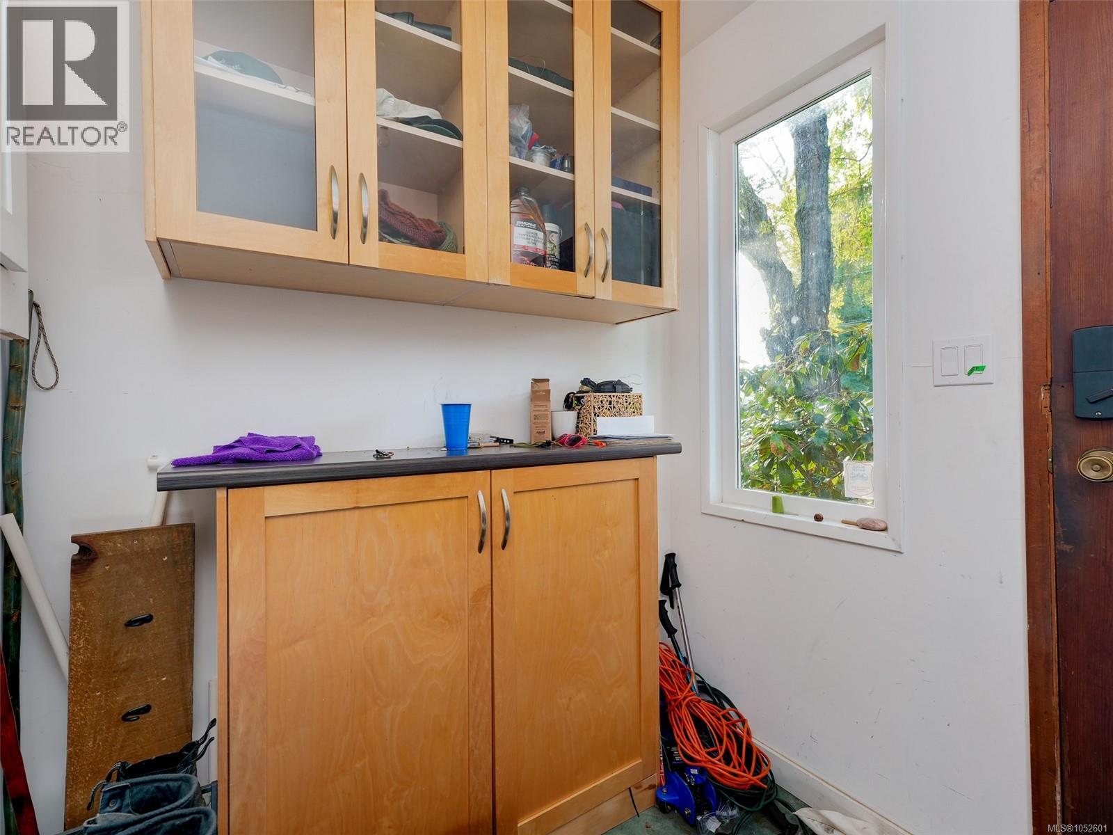 1882 Neil St Property Photo 16