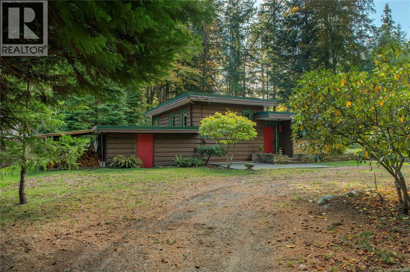 2691 Campbell River Rd Property Photo 3