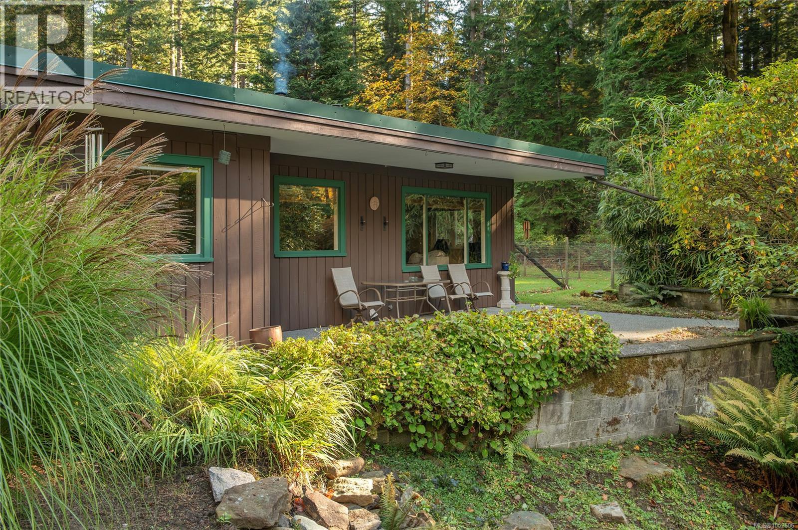 2691 Campbell River Rd Property Photo 40