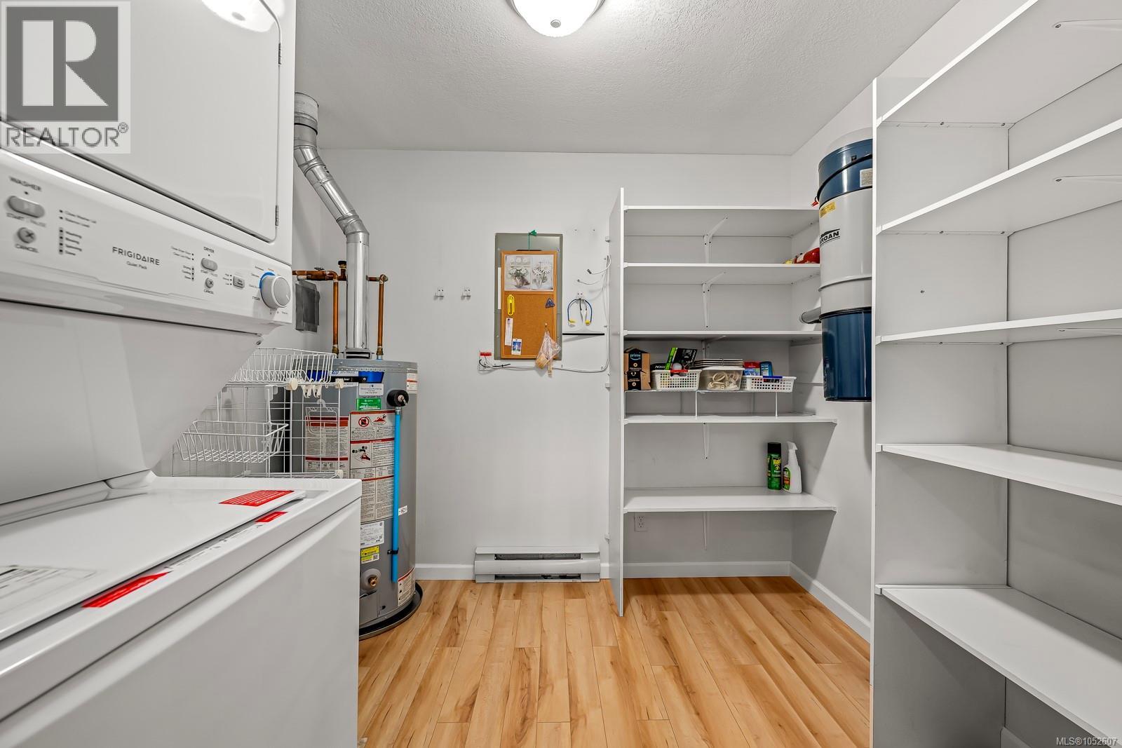 104 2970 Cliffe Ave Property Photo 28