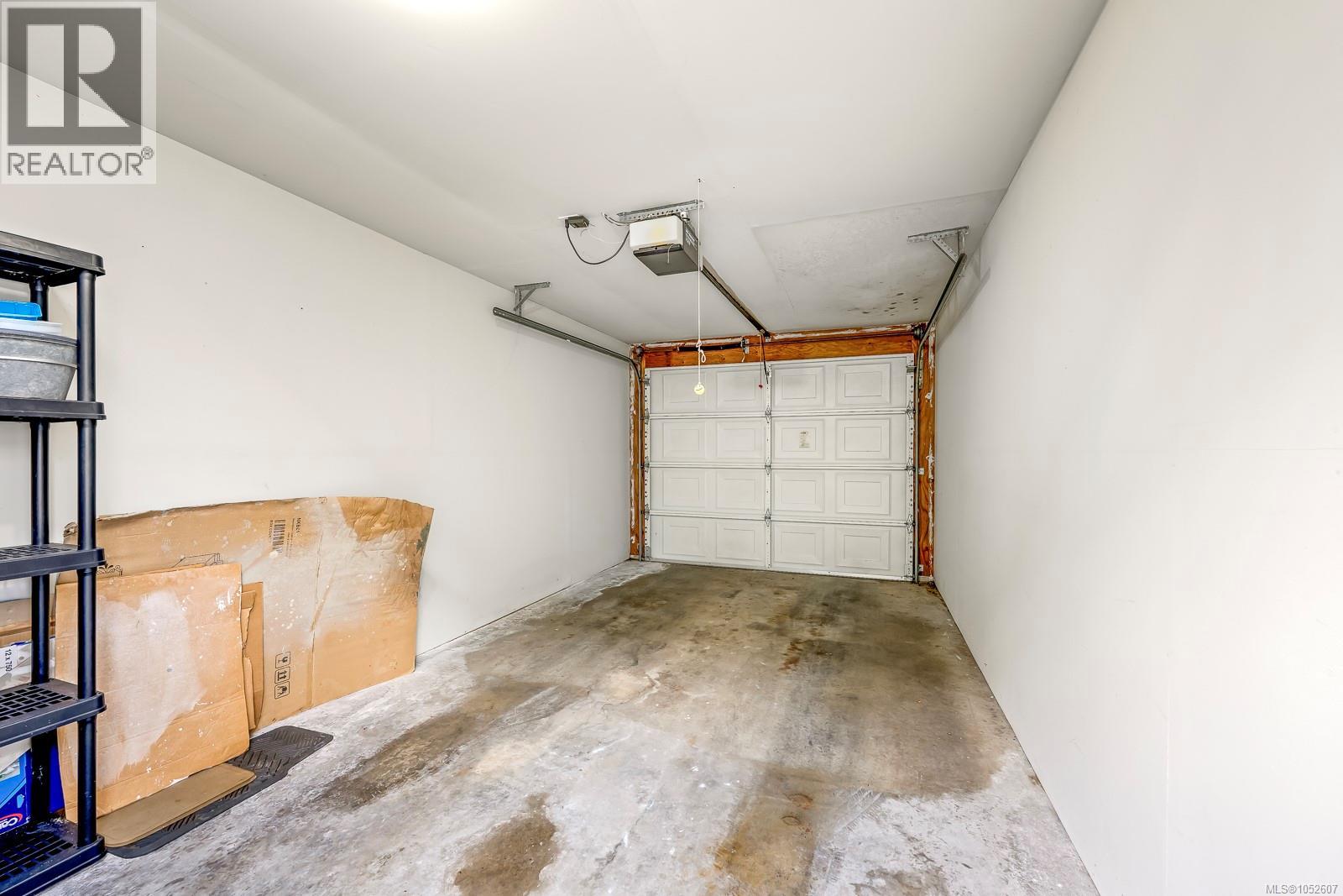 104 2970 Cliffe Ave Property Photo 54