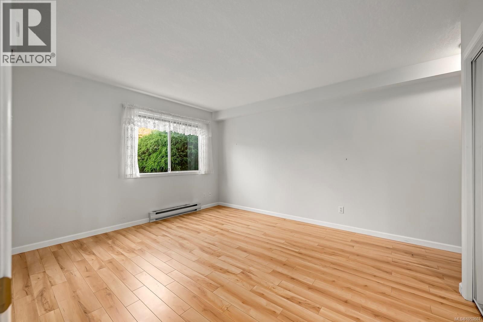104 2970 Cliffe Ave Property Photo 66