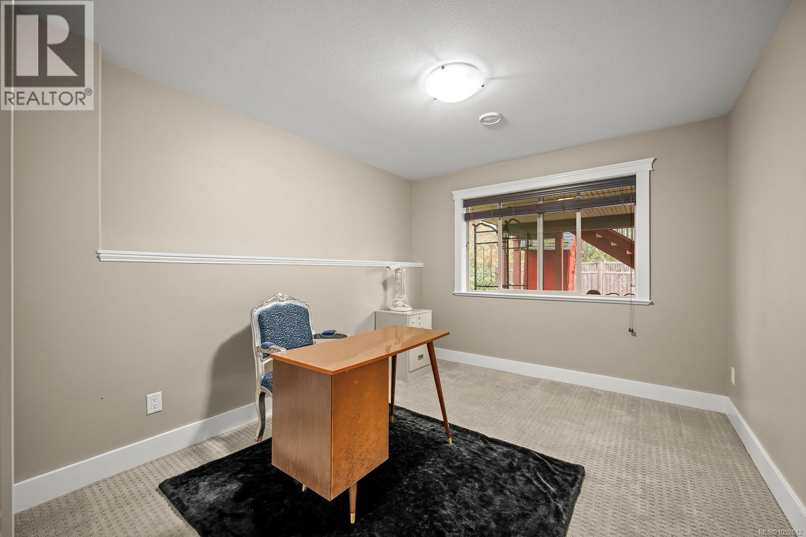 2644 Kendal Ave Property Photo 65