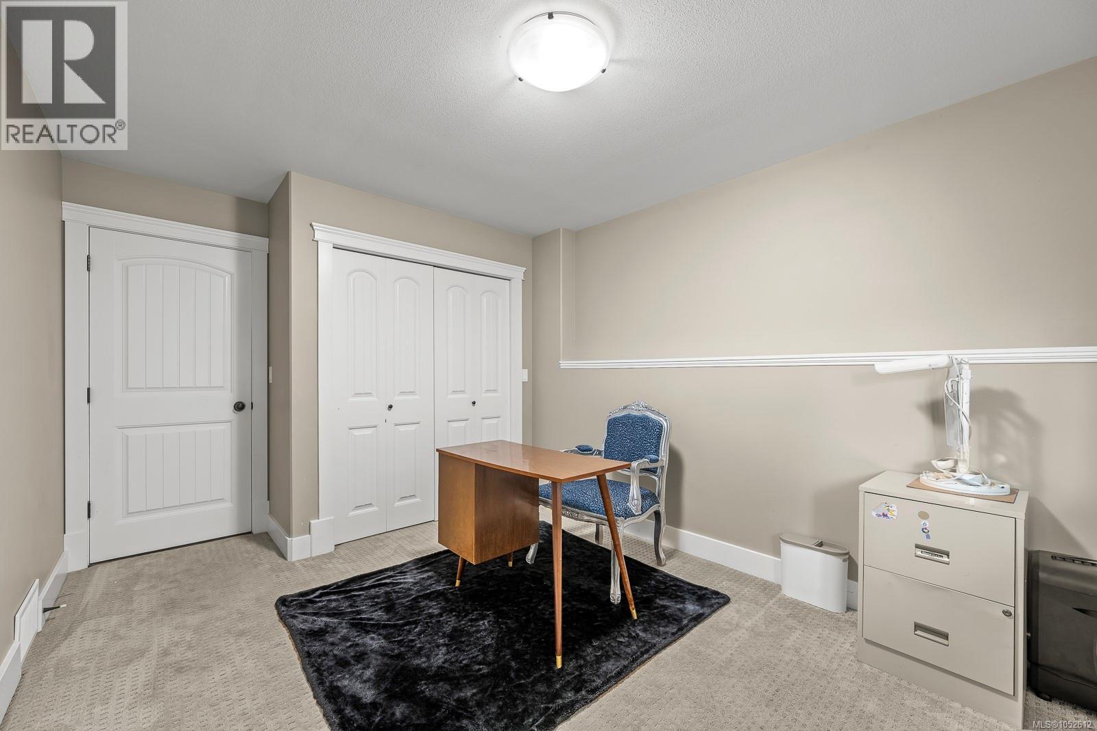 2644 Kendal Ave Property Photo 66