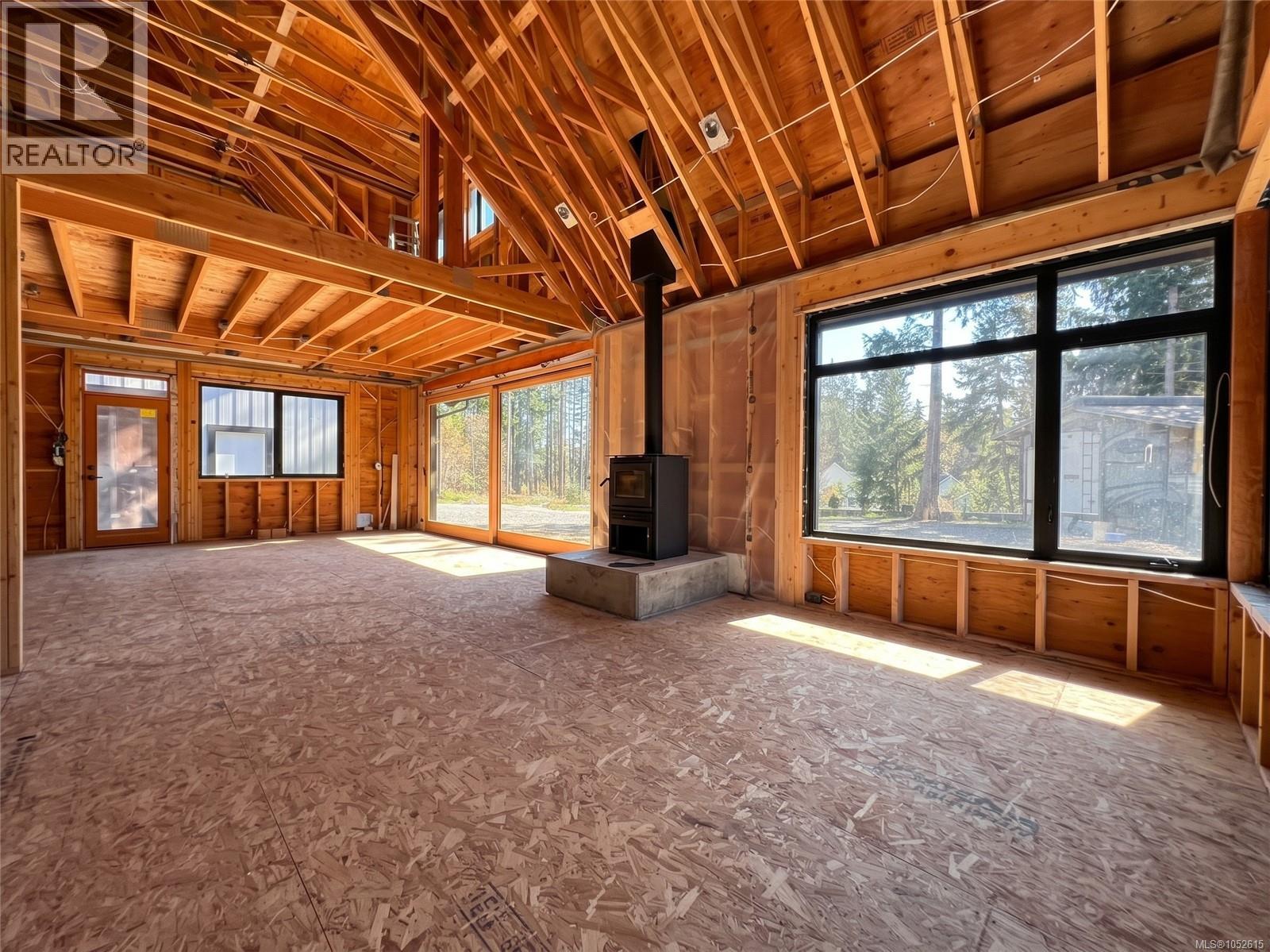 1195 Evergreen Way Property Photo 7