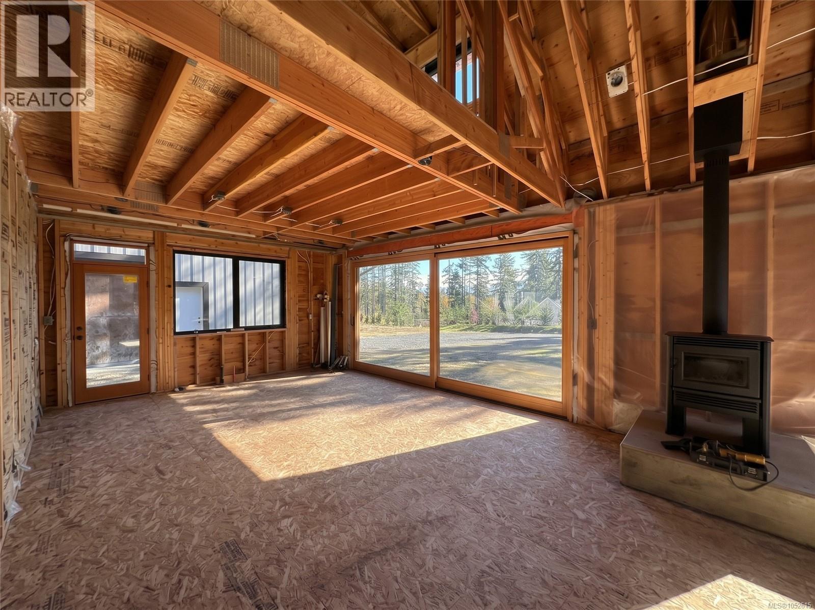 1195 Evergreen Way Property Photo 9