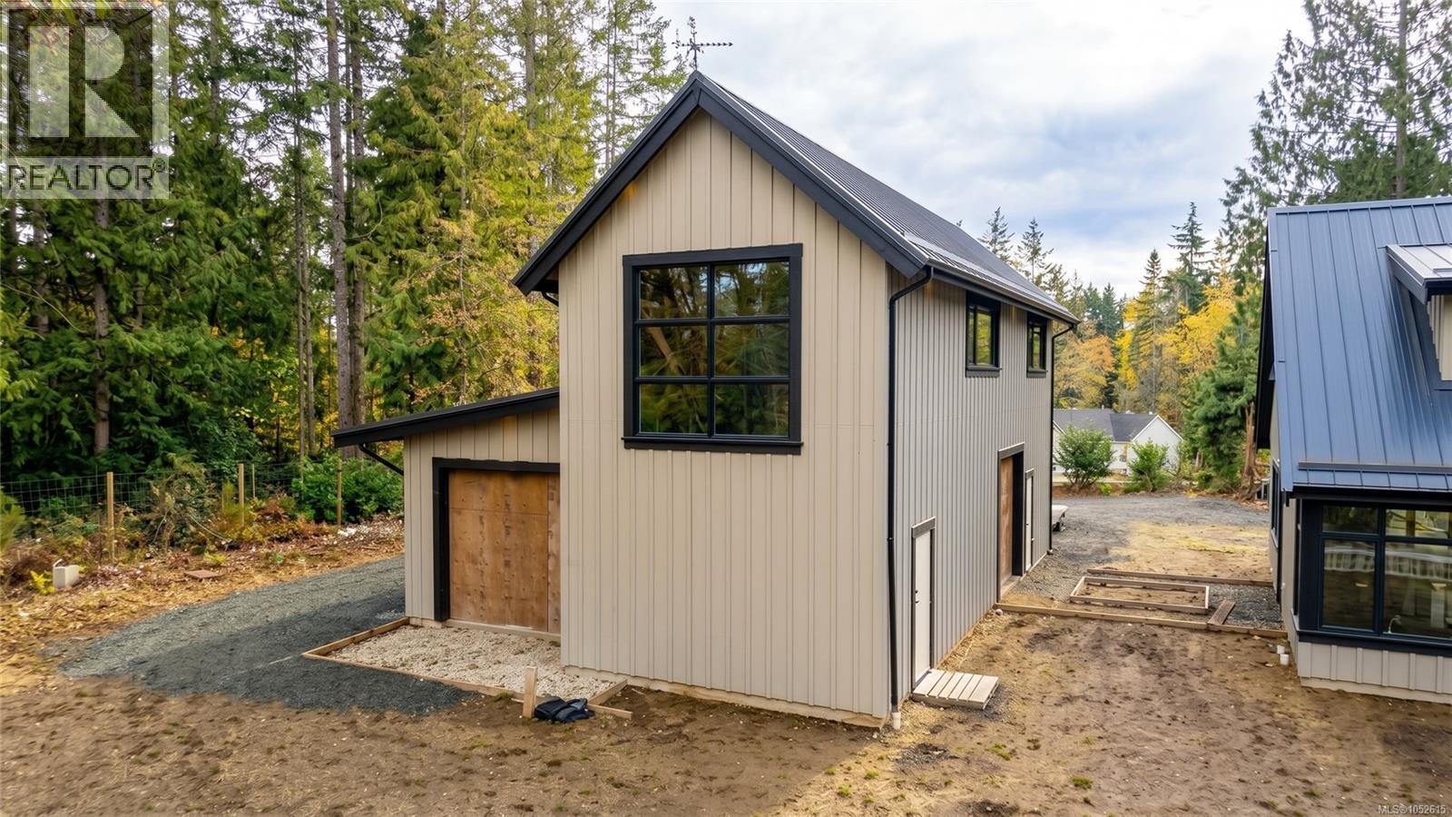 1195 Evergreen Way Property Photo 16