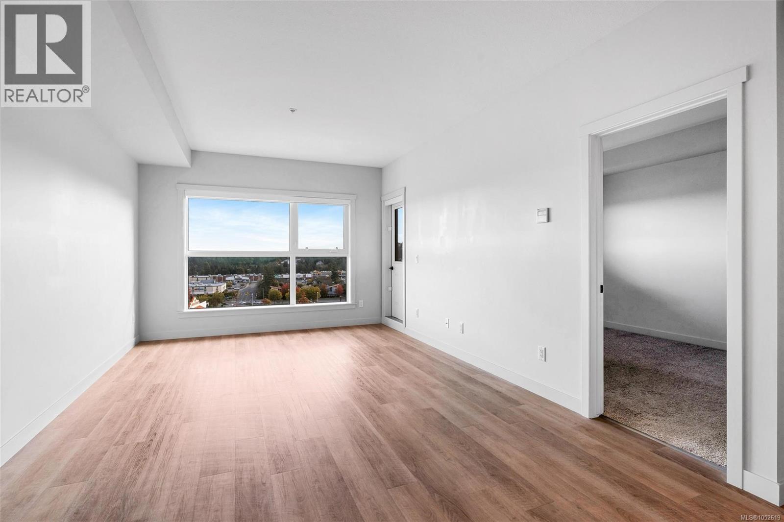 504 2465 Gateway Rd Property Photo 17