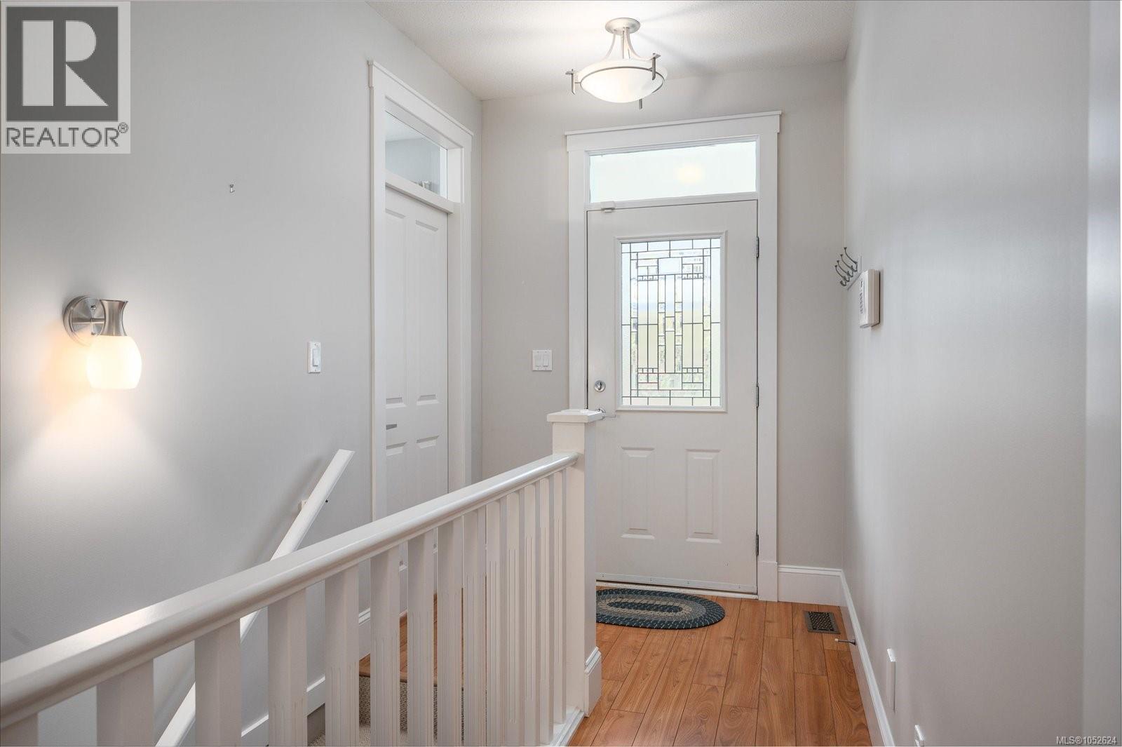 31 3110 Cook St Property Photo 5