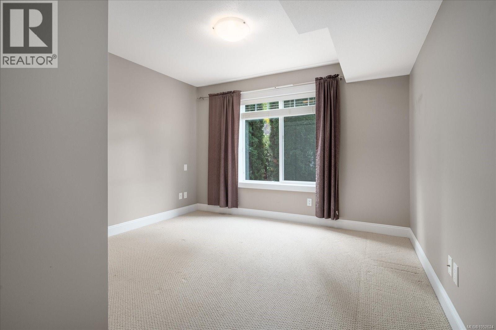 31 3110 Cook St Property Photo 33