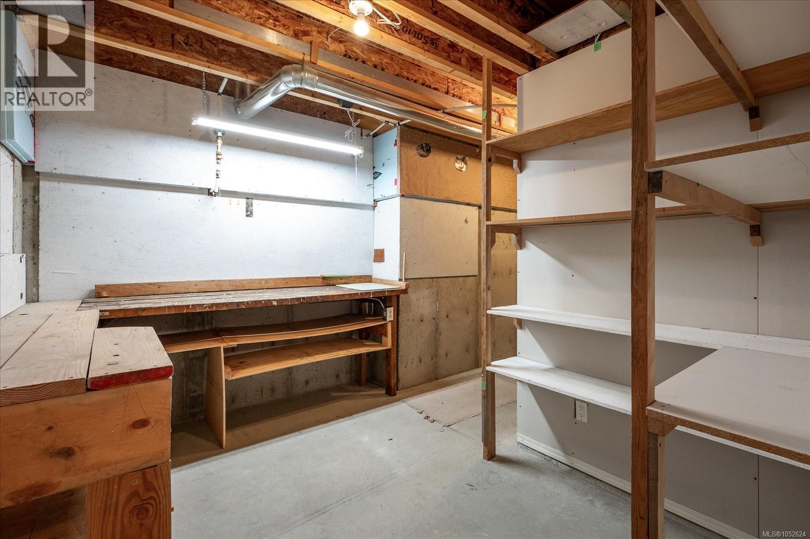 31 3110 Cook St Property Photo 36