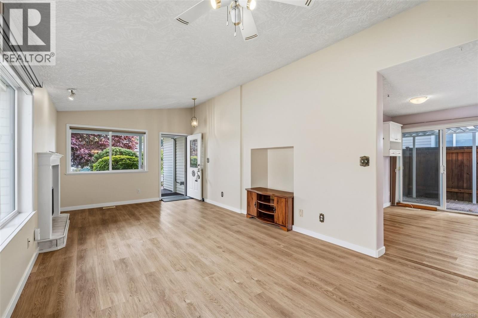 3 Eagle Lane Property Photo 6