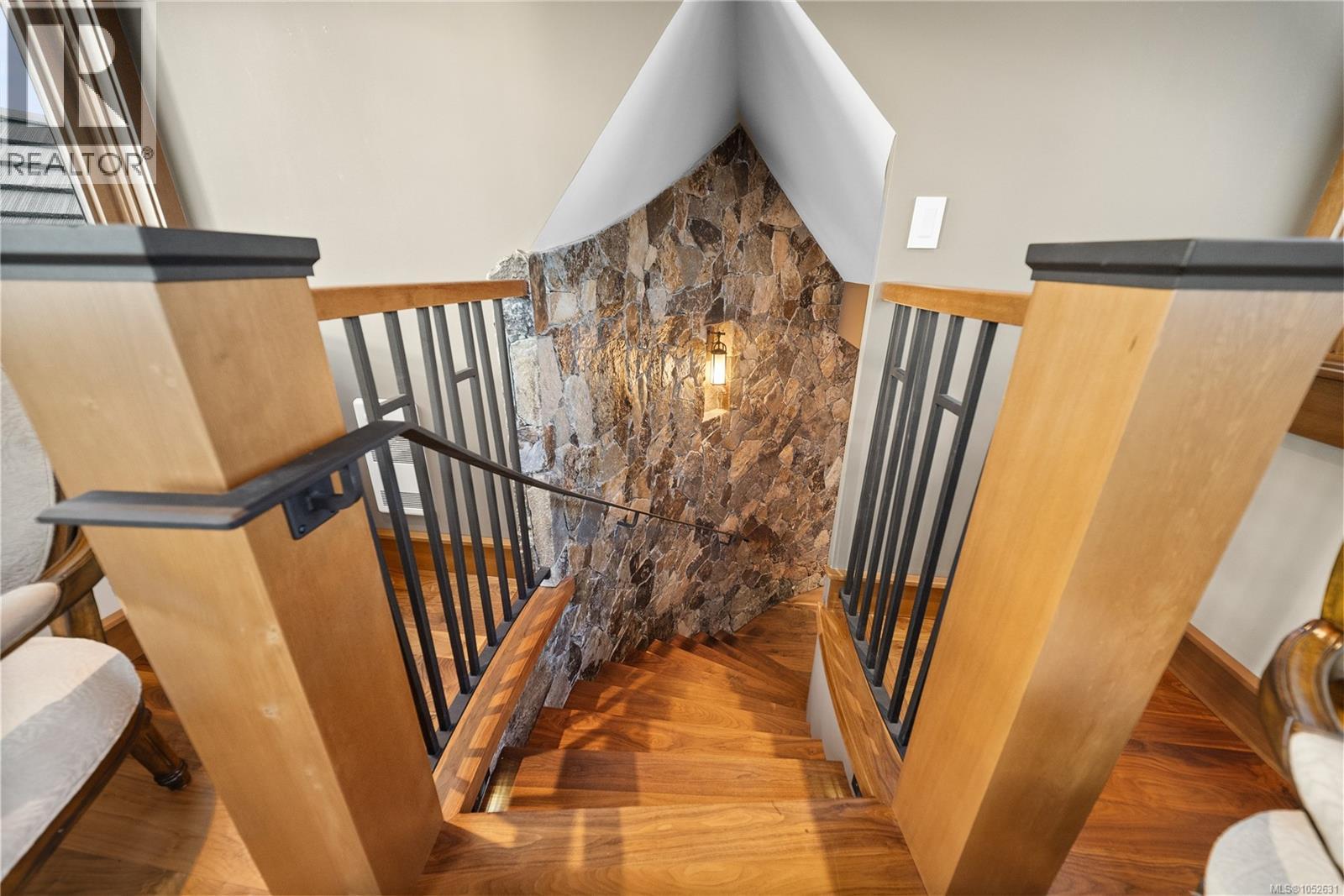 5025 Hinrich View Property Photo 77