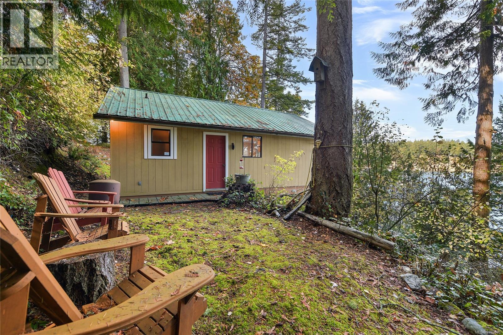 706 Horton Bay Rd Property Photo 7