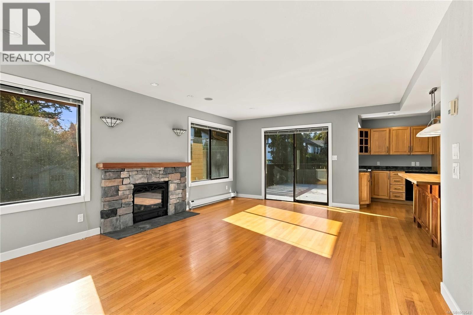 1161 Hadfield Ave Property Photo 32