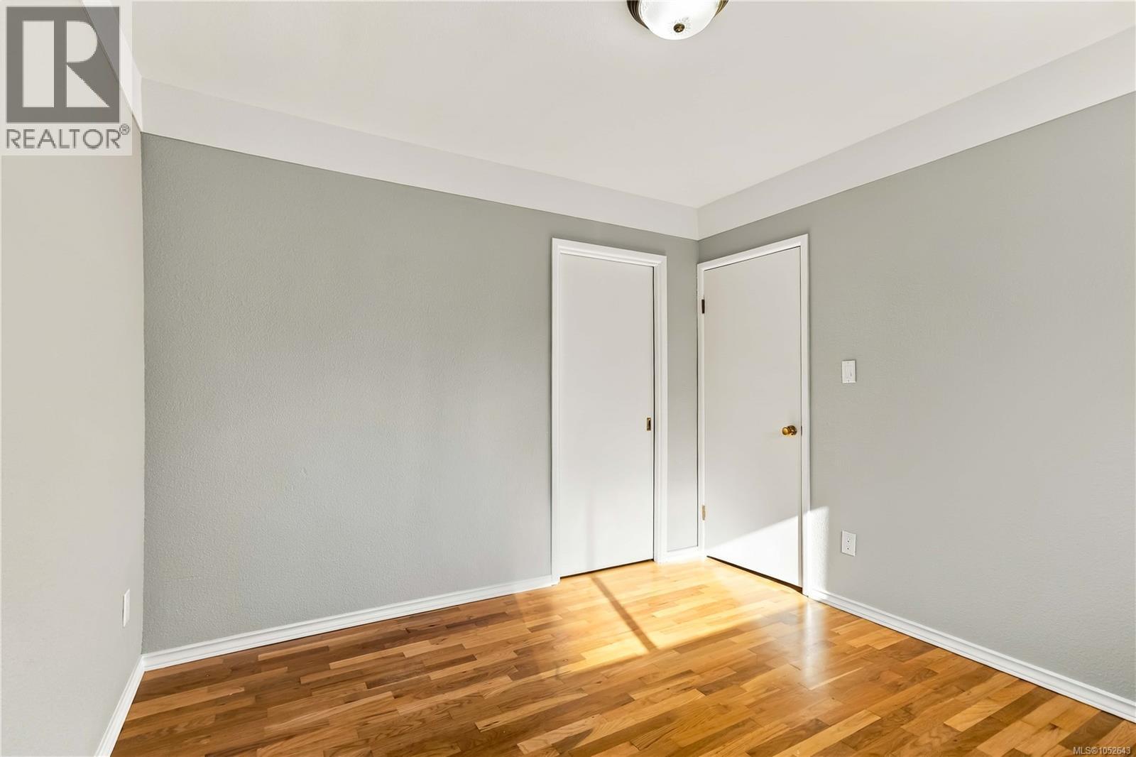 1161 Hadfield Ave Property Photo 39