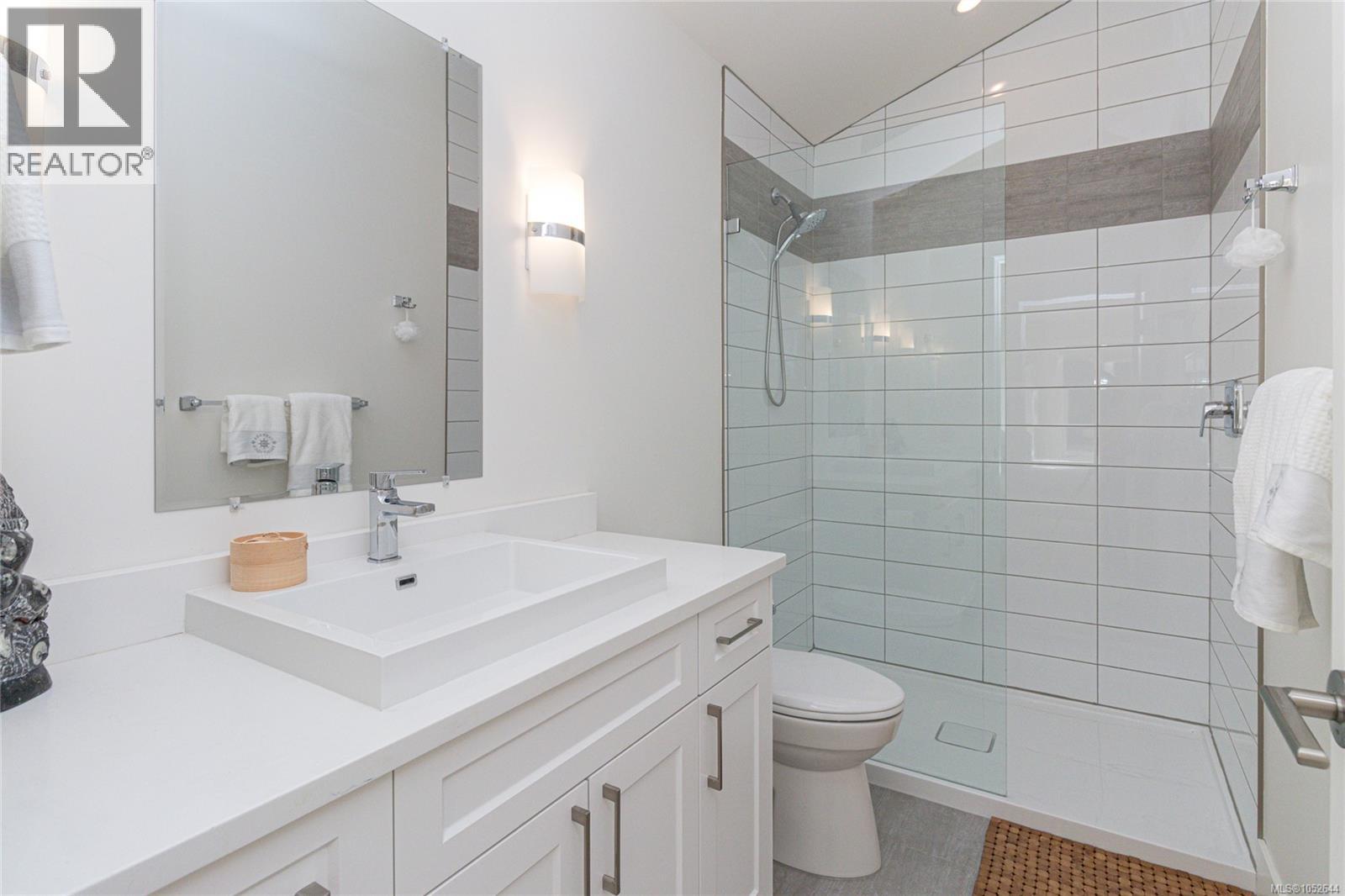 672 Mill Bay Pl Property Photo 38