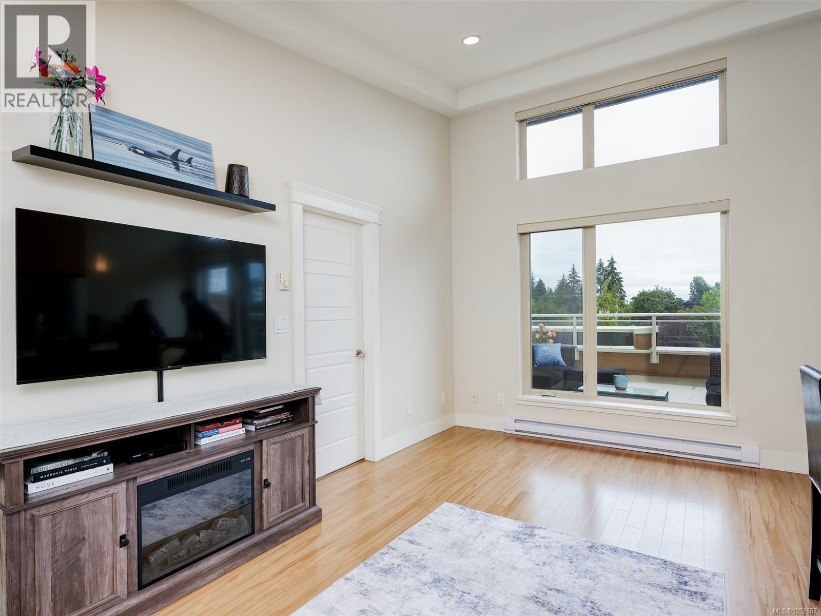 401 7161 West Saanich Rd Property Photo 35