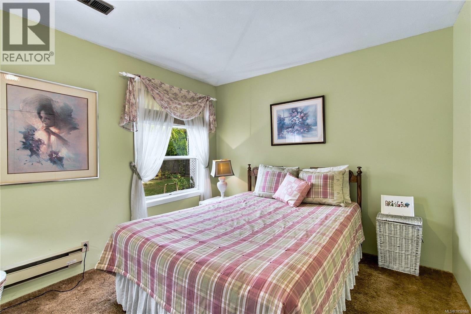 6728 Medd Rd Property Photo 8
