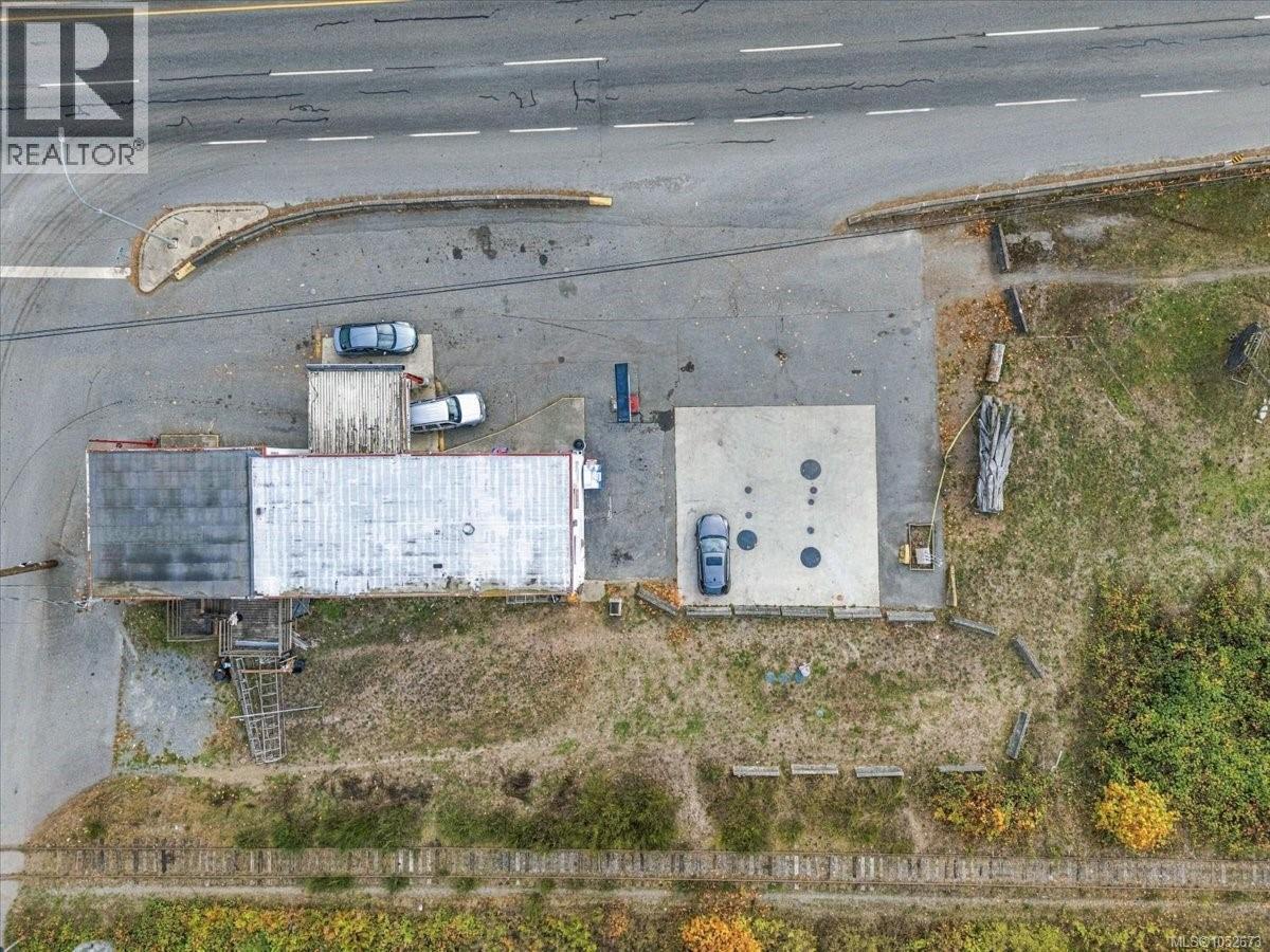 3225 Trans Canada Hwy Property Photo 3