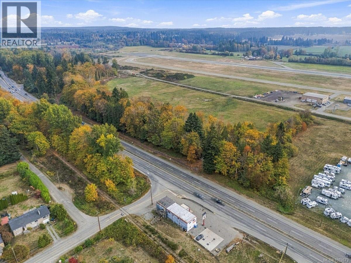 3225 Trans Canada Hwy Property Photo 4