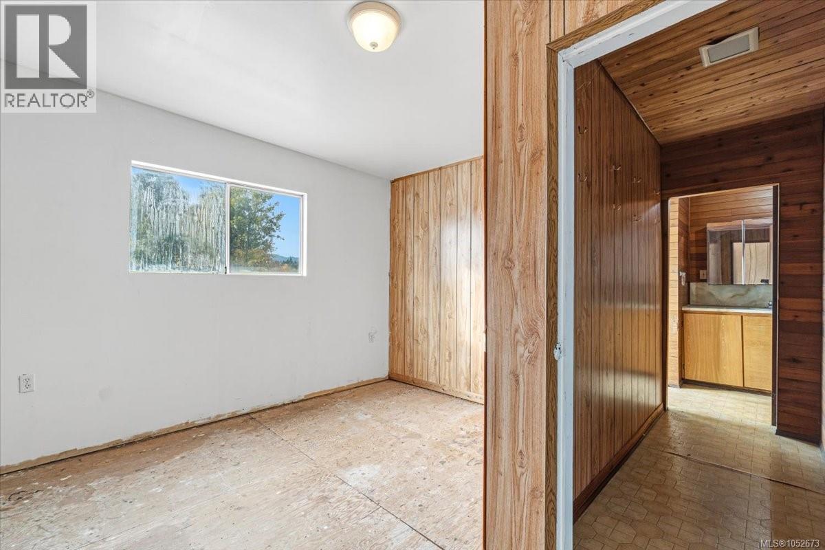 3225 Trans Canada Hwy Property Photo 16