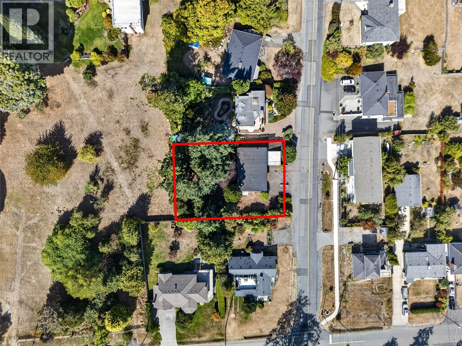 131 Milburn Dr Property Photo 3