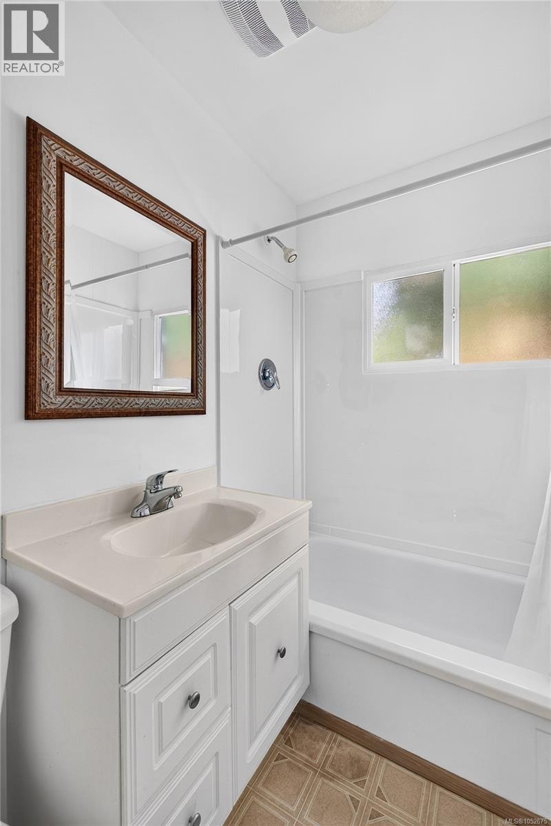 131 Milburn Dr Property Photo 18