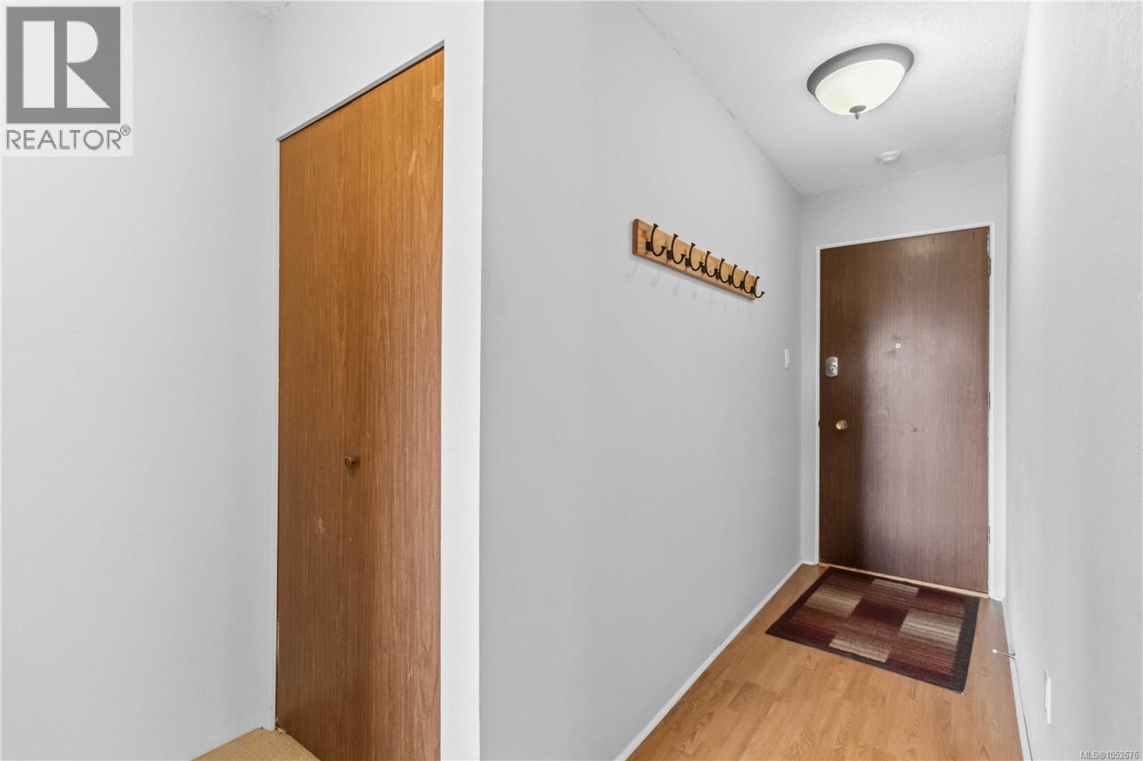 401 1571 Mortimer St Property Photo 6