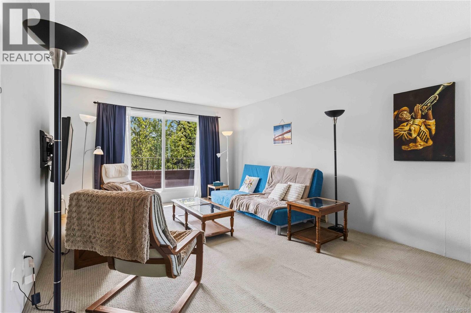 401 1571 Mortimer St Property Photo 7