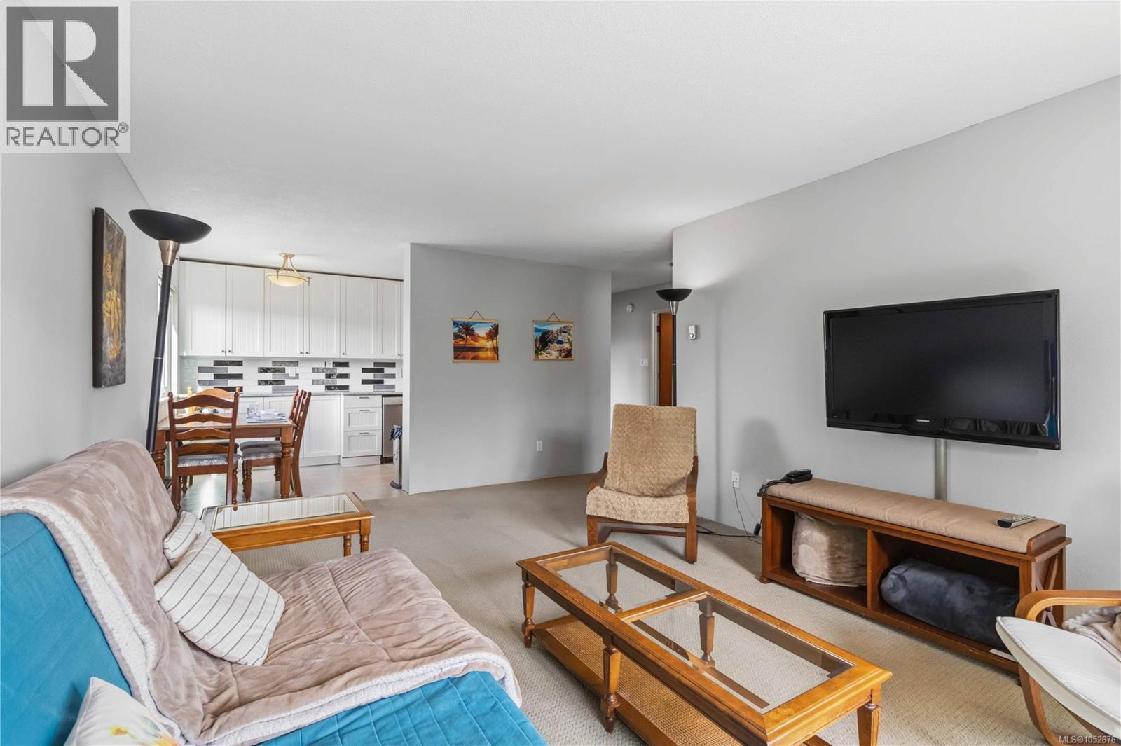 401 1571 Mortimer St Property Photo 9