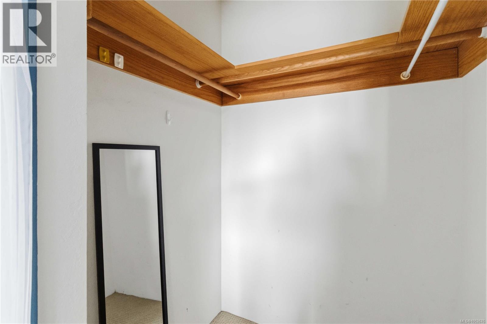 401 1571 Mortimer St Property Photo 25