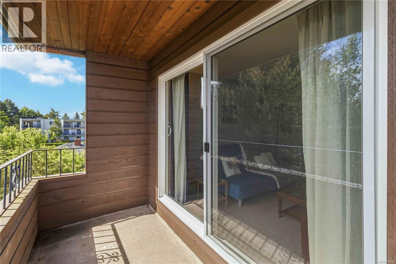 401 1571 Mortimer St Property Photo 27