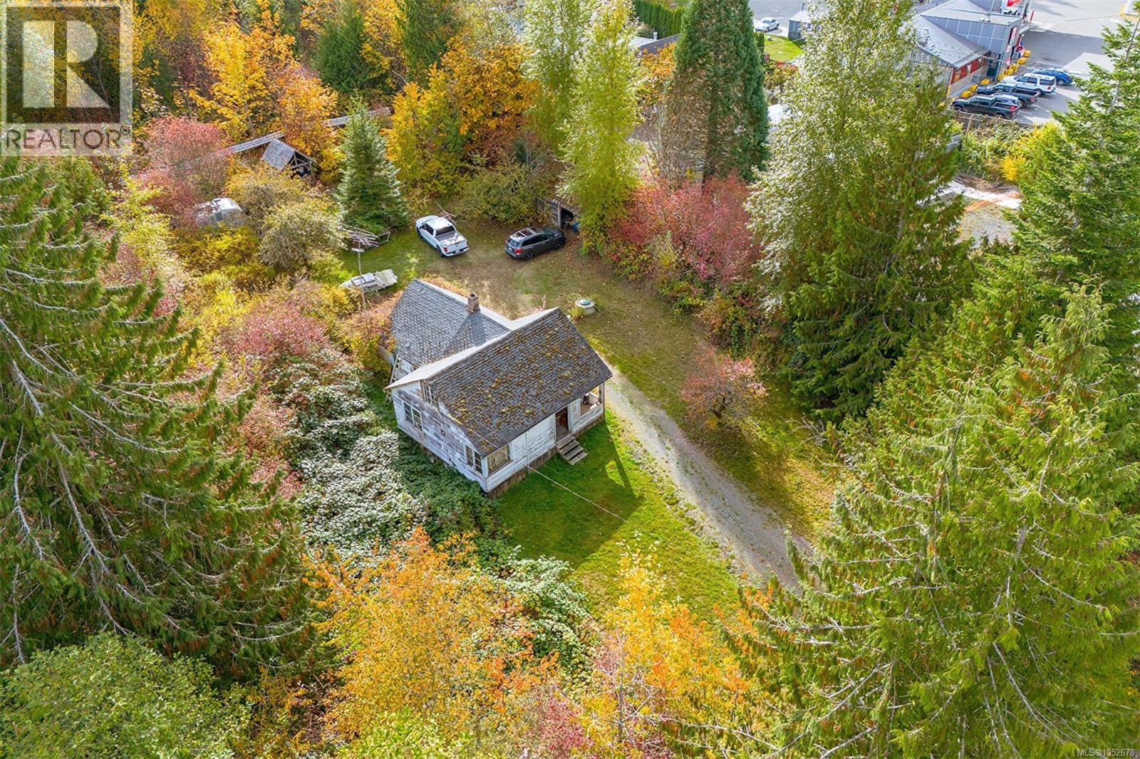2470 Alberni Hwy E Property Photo 5