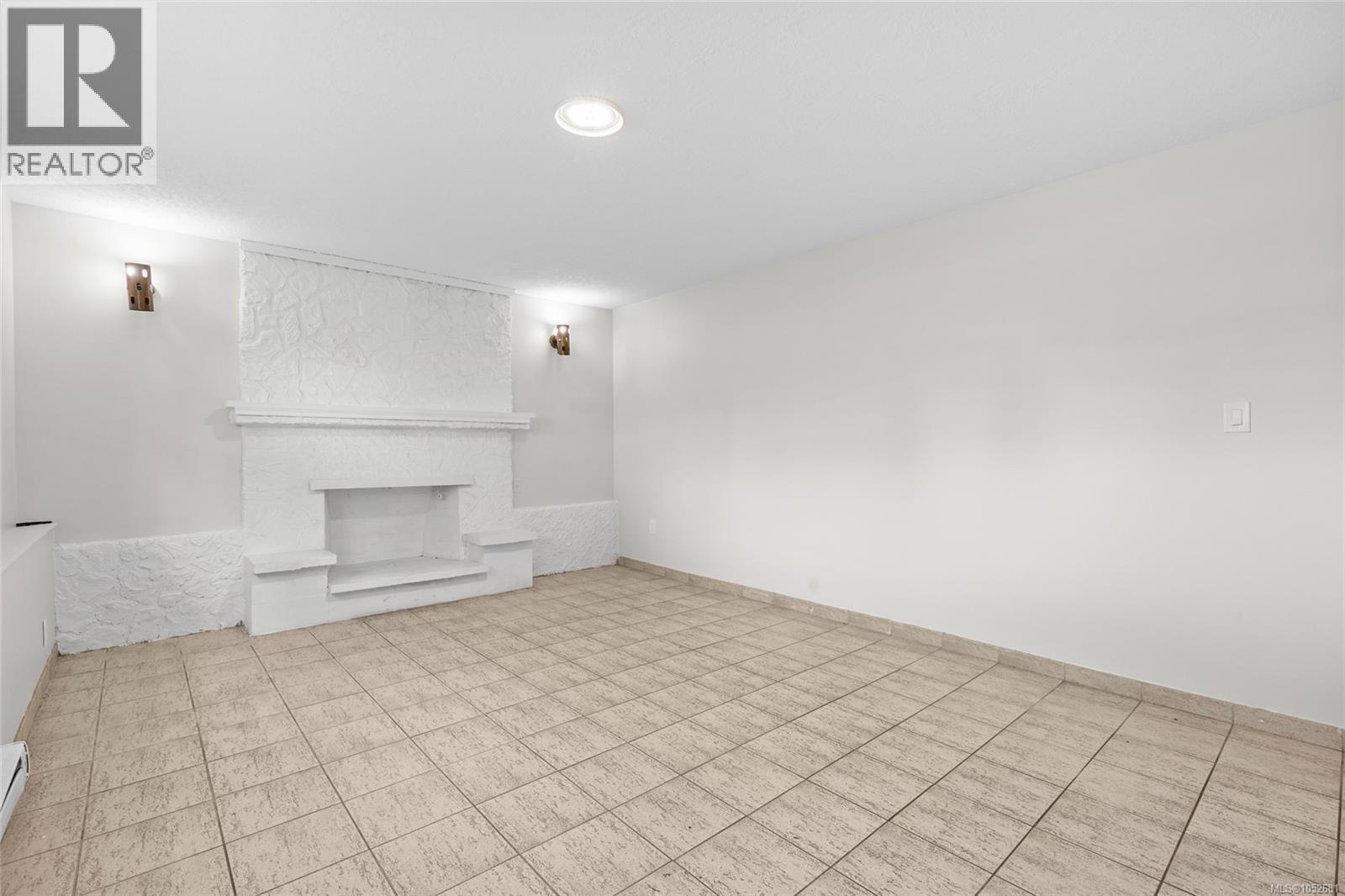 1575 Burton Ave Property Photo 21