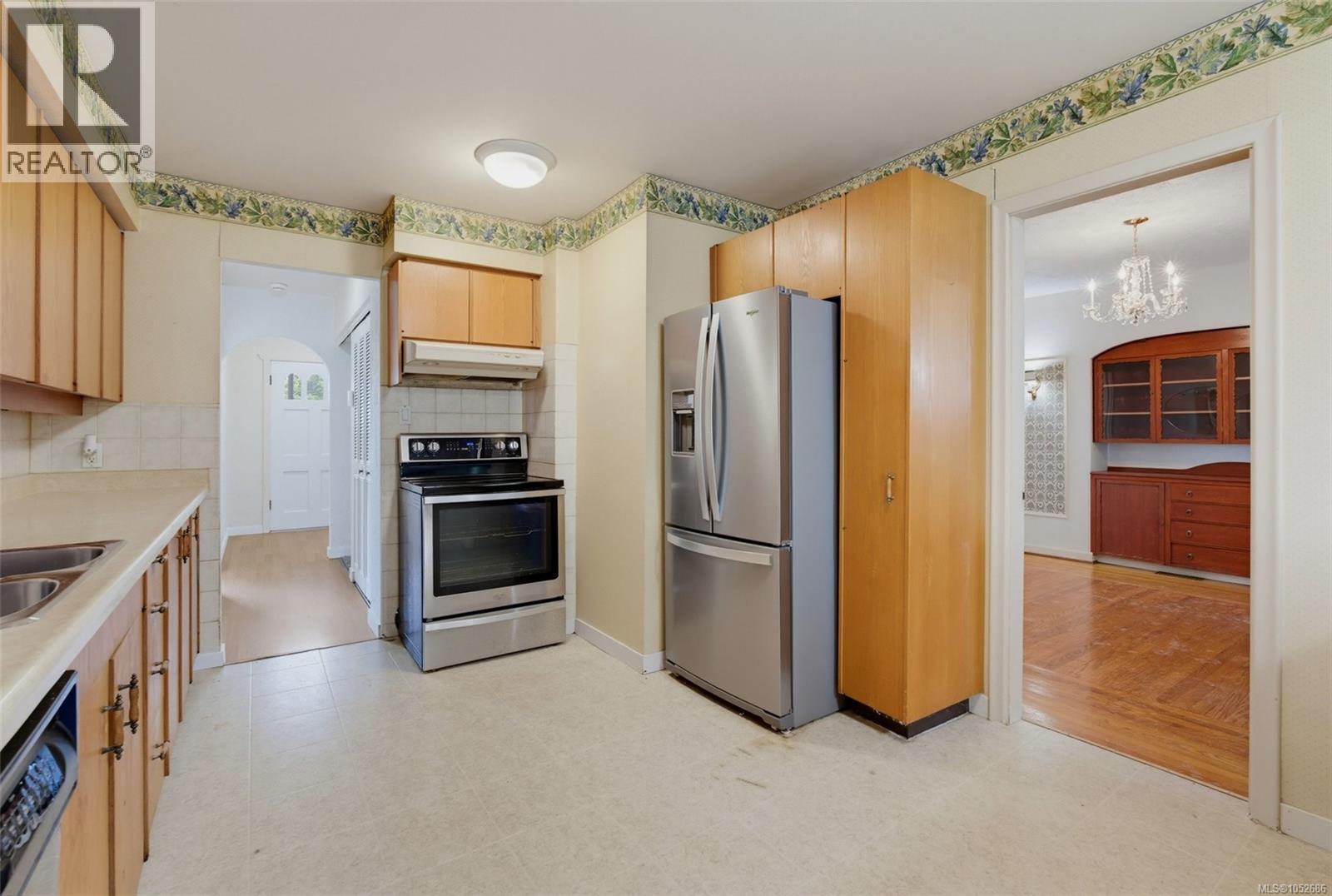 1790 Denman St Property Photo 16