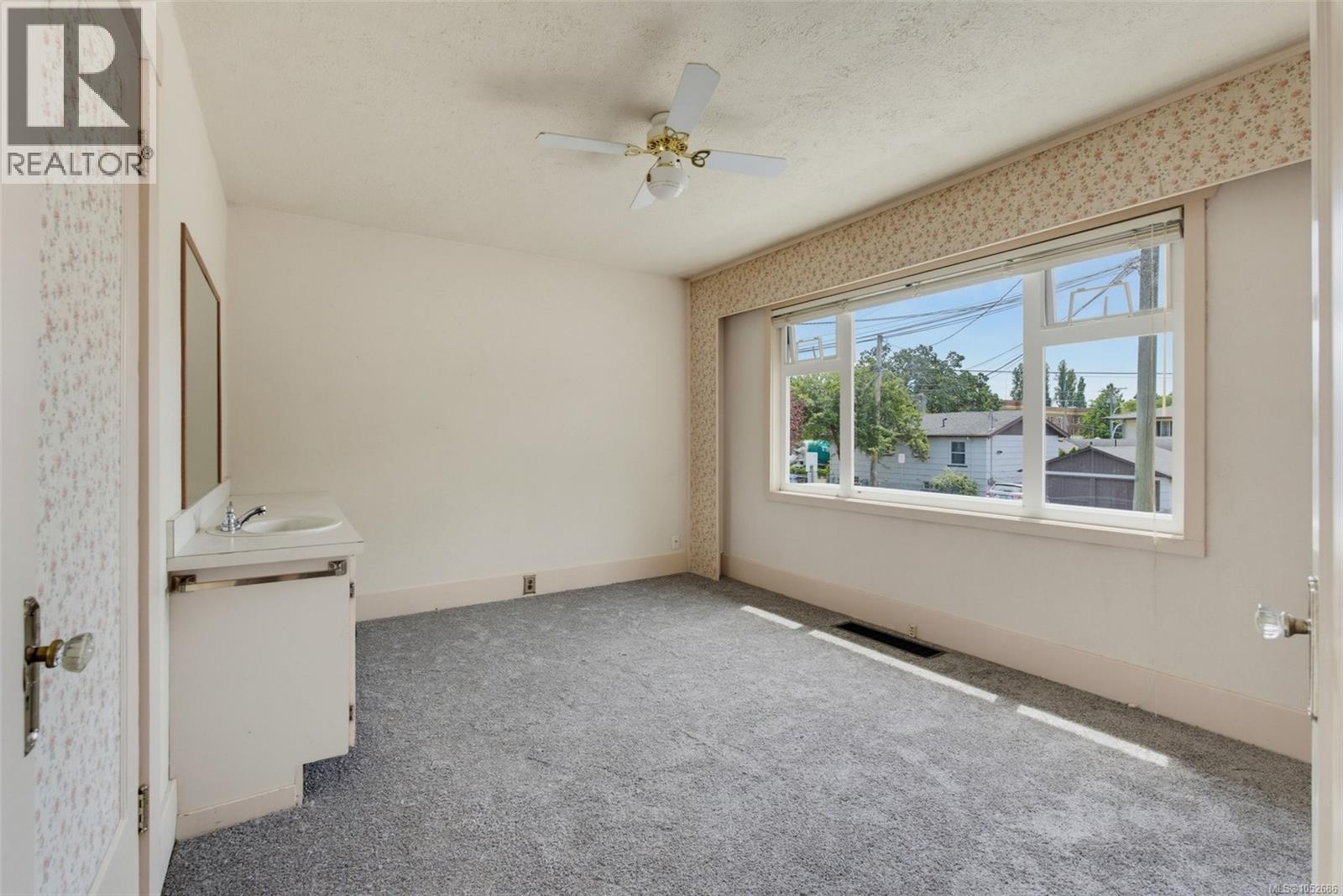 1790 Denman St Property Photo 20