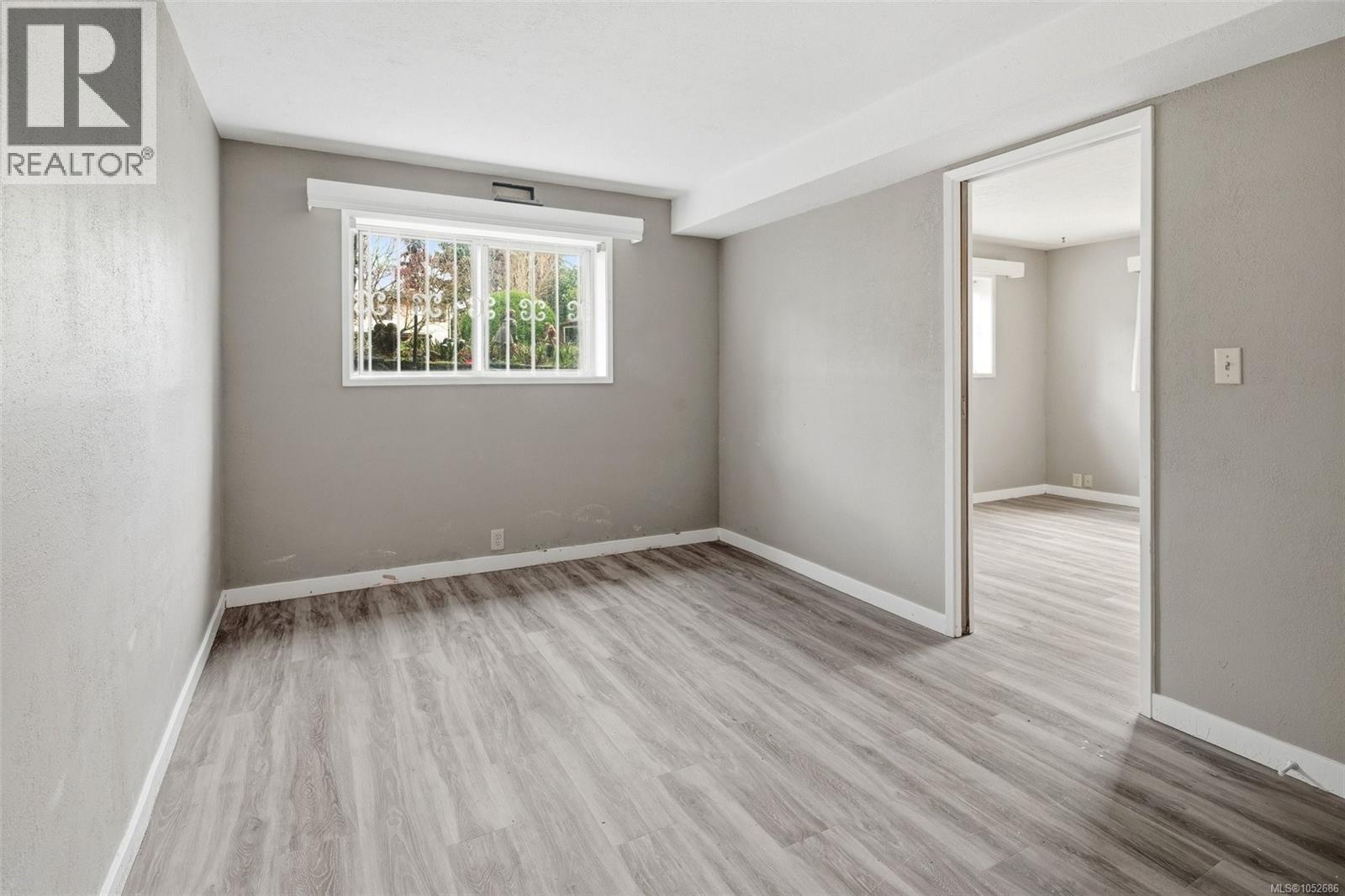 1790 Denman St Property Photo 24