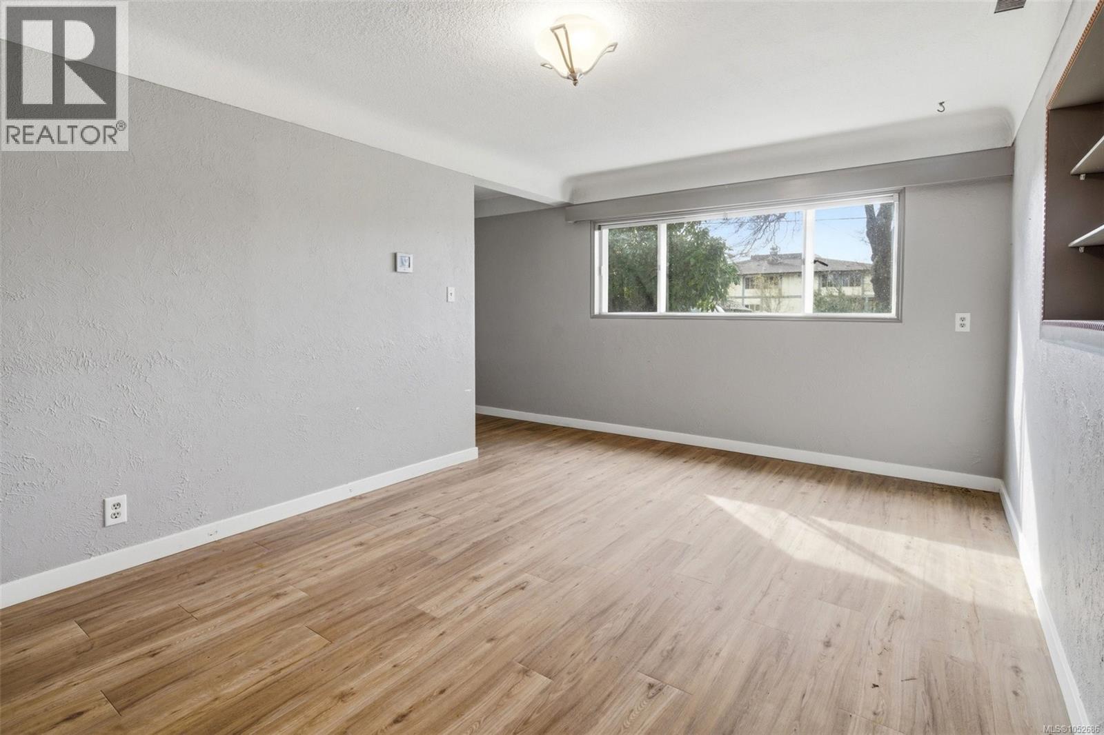 1790 Denman St Property Photo 29