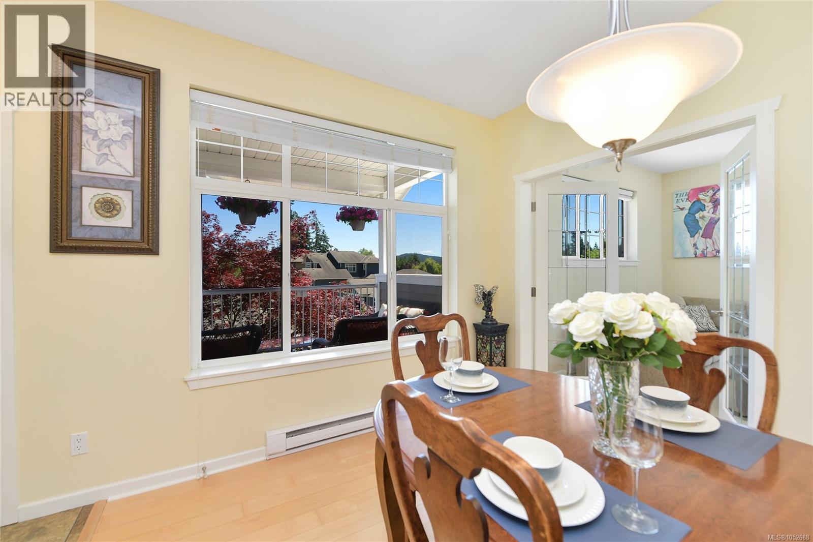 6466 Willowpark Way Property Photo 13