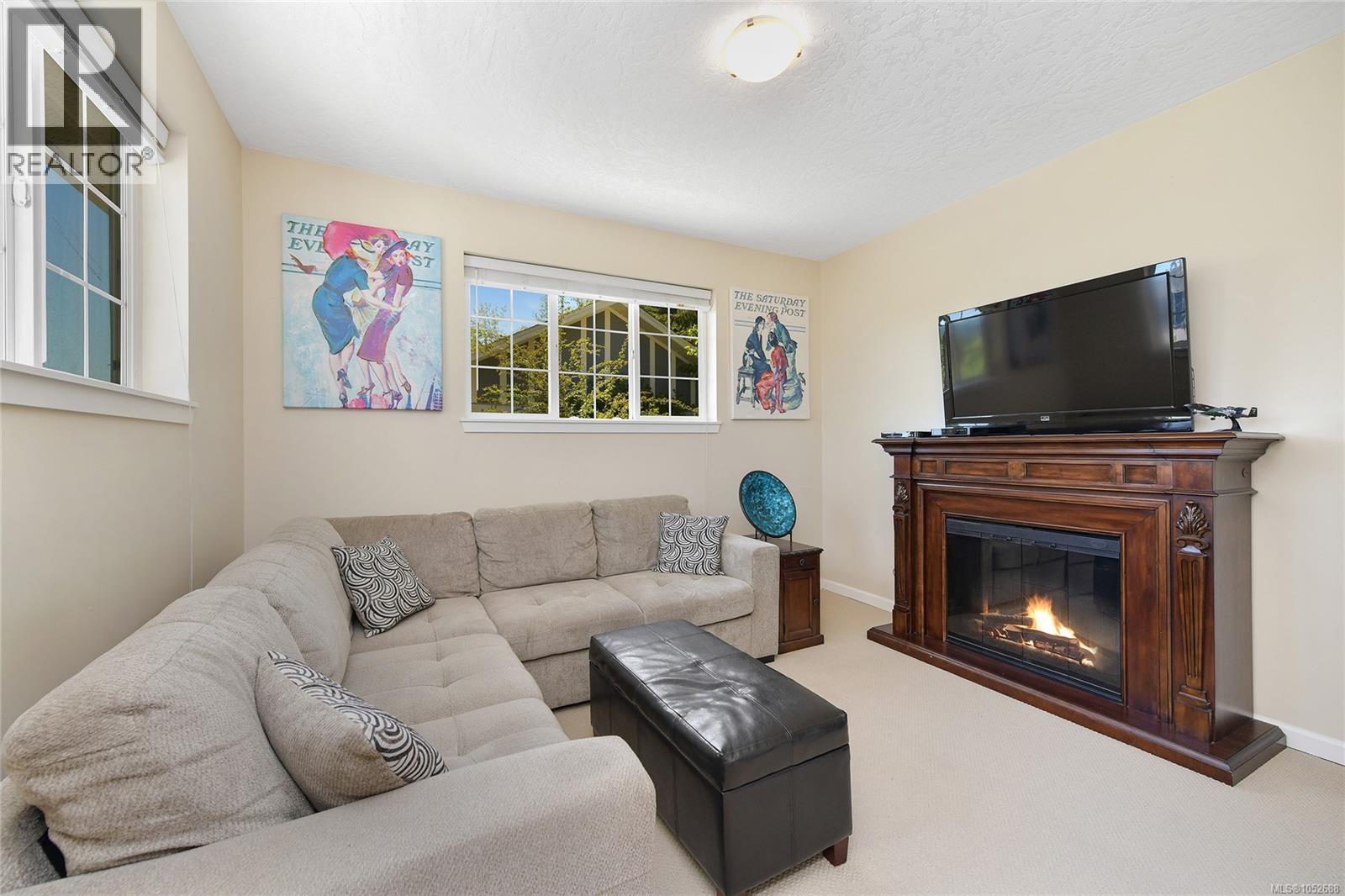 6466 Willowpark Way Property Photo 14