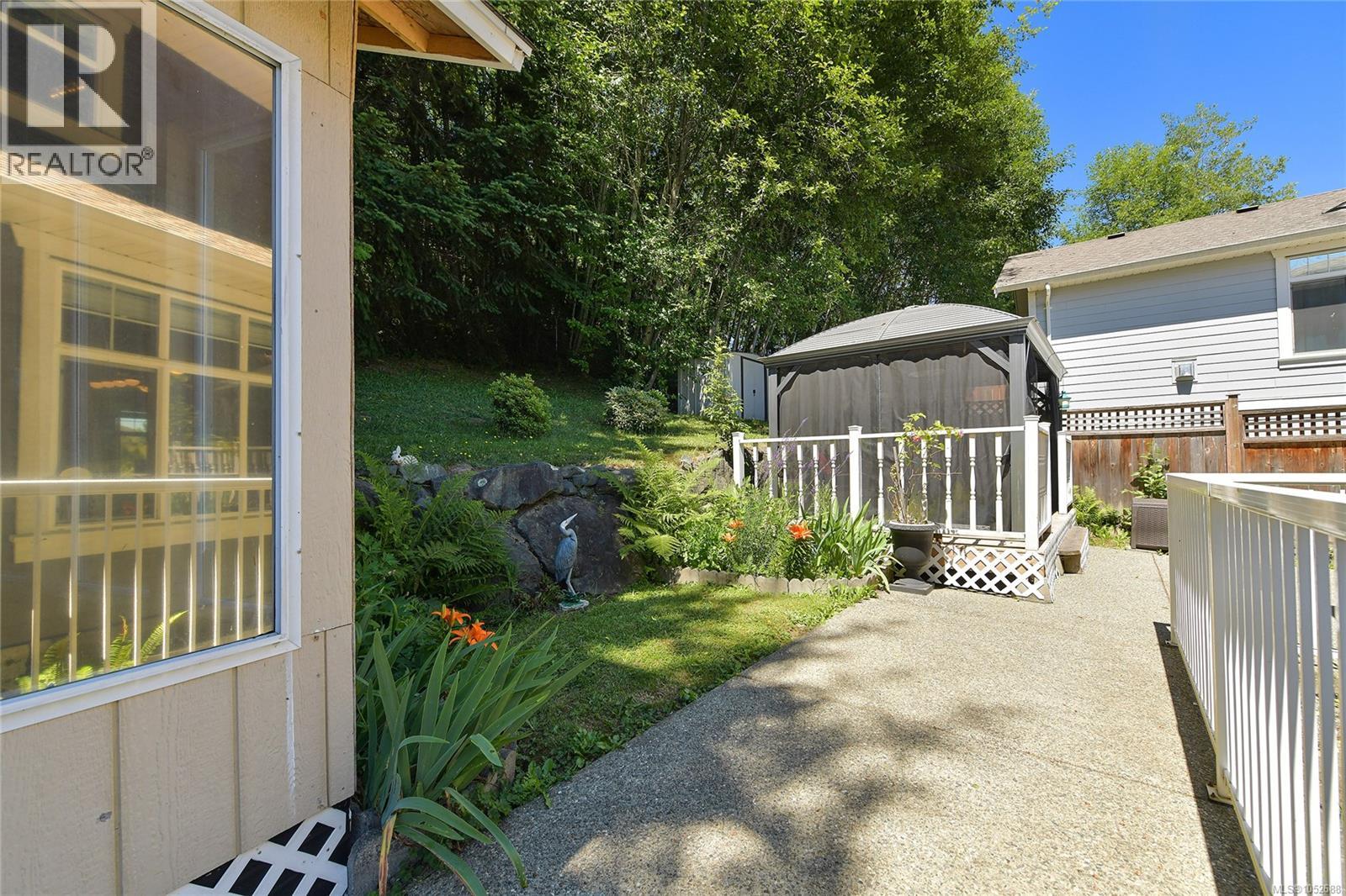 6466 Willowpark Way Property Photo 27