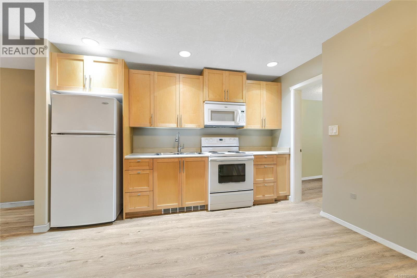 6466 Willowpark Way Property Photo 57