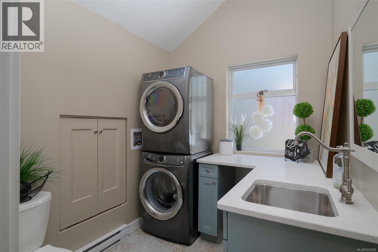 192 Captain Morgans Blvd Property Photo 38