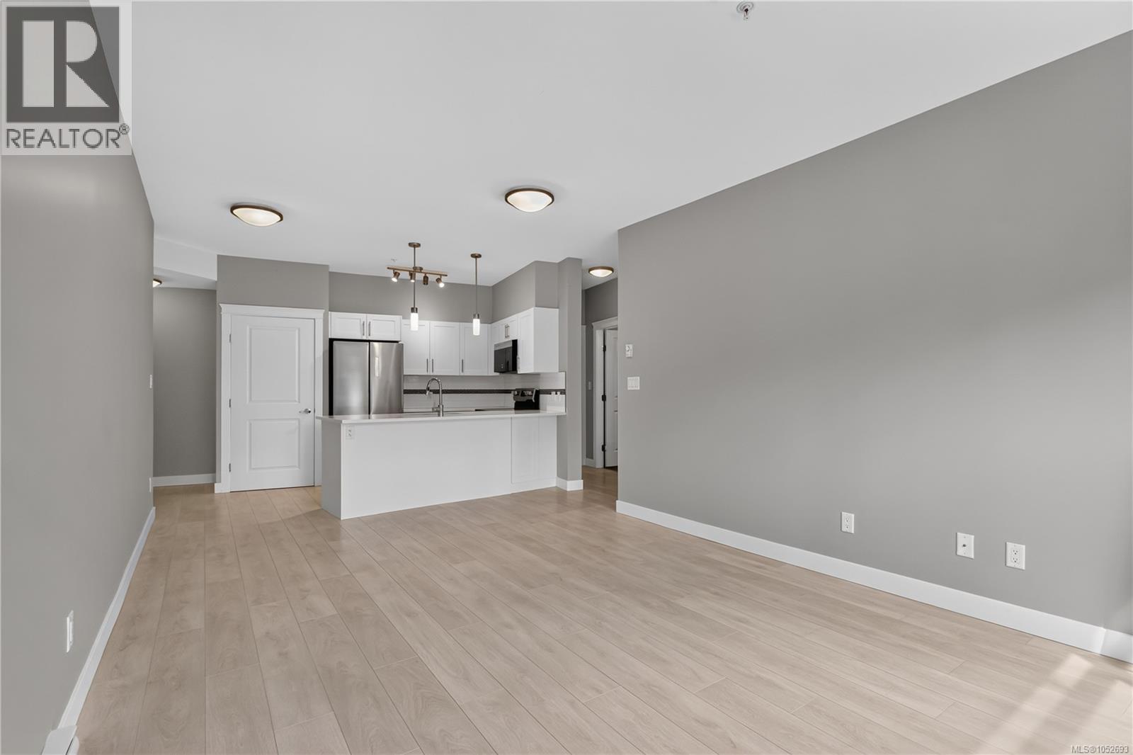 204 844 Goldstream Ave Property Photo 19