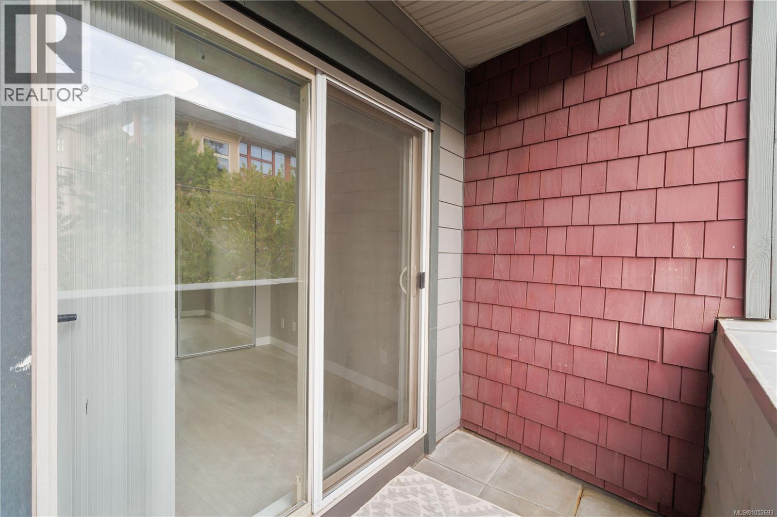 204 844 Goldstream Ave Property Photo 23