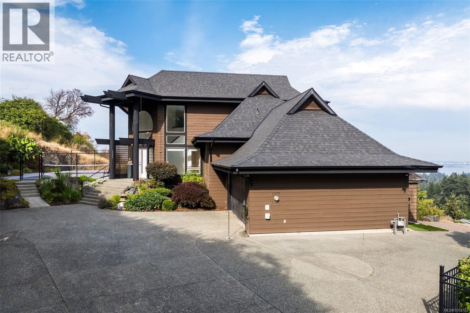 3392 Haida Dr Property Photo 3