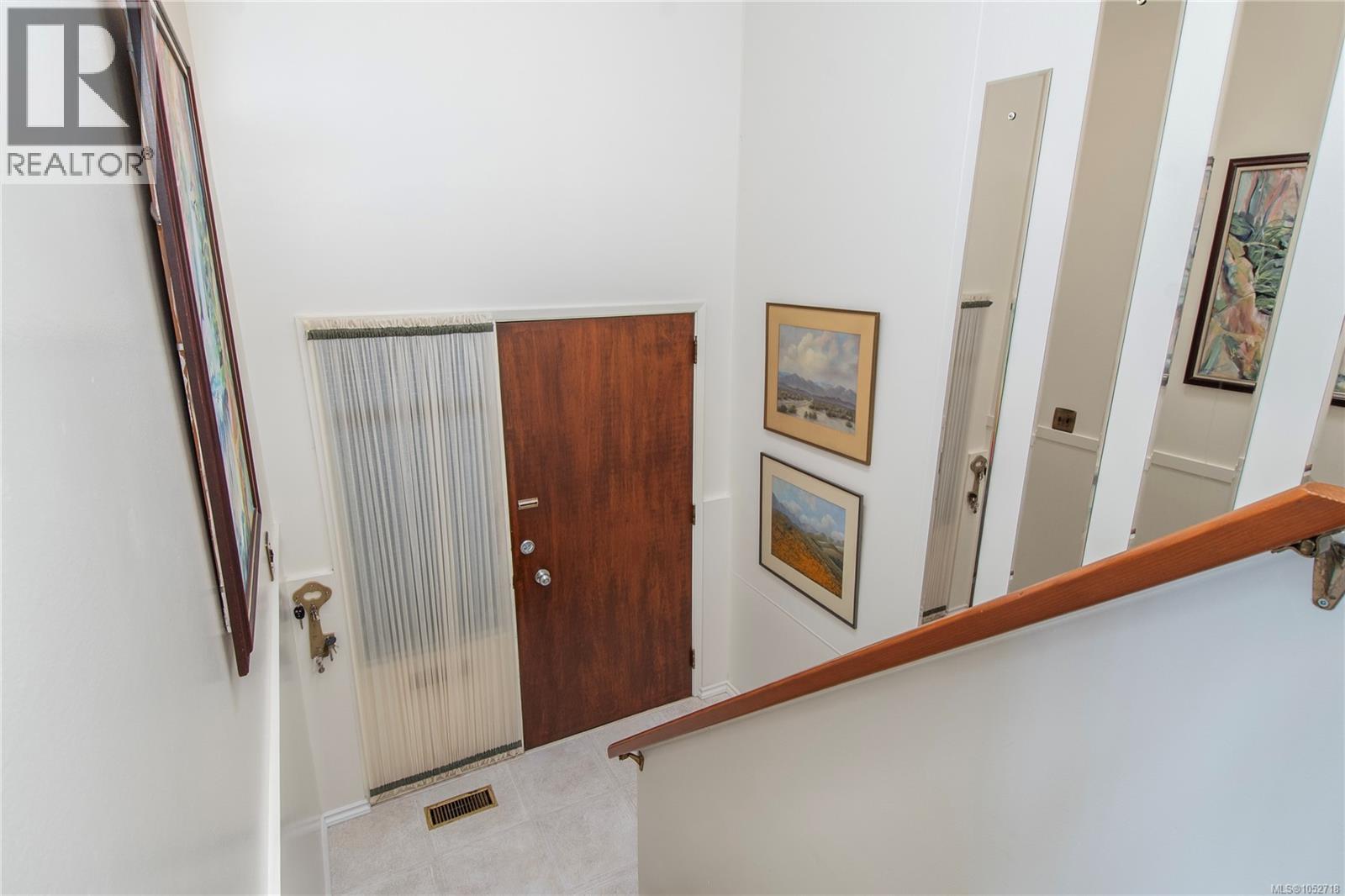 353 Aitken St Property Photo 5