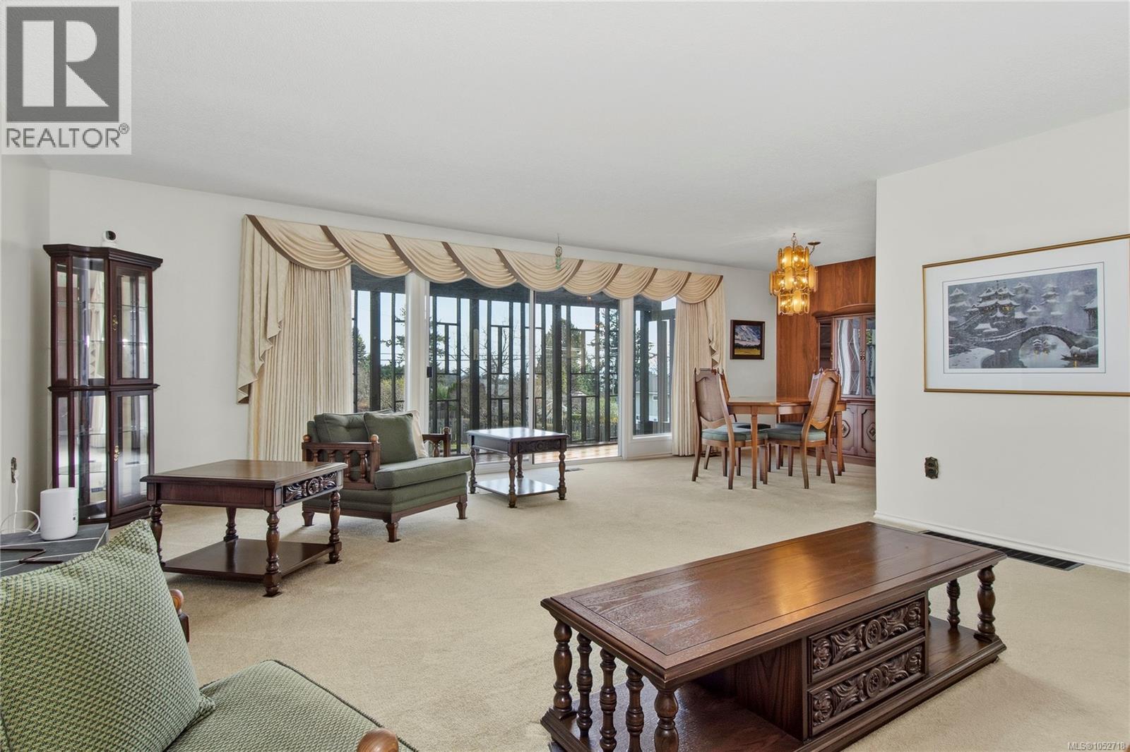 353 Aitken St Property Photo 10