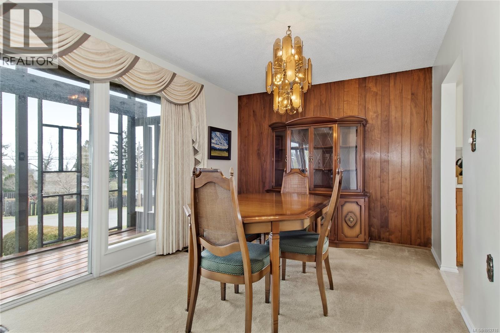 353 Aitken St Property Photo 13